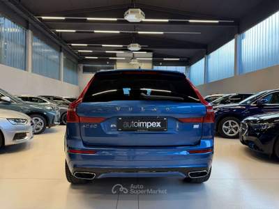Volvo XC60 2.0 t6 AWD phev R-design auto 22"/PANO/UNICO PROPR. Blu/Azzurro usata Merano