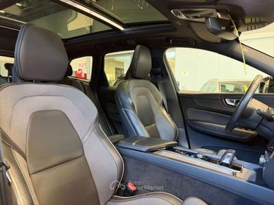 Volvo XC60 2.0 t6 AWD phev R-design auto 22"/PANO/UNICO PROPR. Blu/Azzurro usata Merano