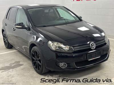 Volkswagen Golf Golf 2.0 TDI 140 CV 5p. Highline Nero usata Civita Castellana