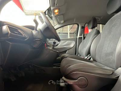 Lancia Ypsilon Ypsilon 0.9 Twinair 85cv metano Ecochic Nero usata Pordenone