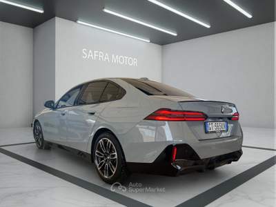 BMW Serie 5 520d 520d xDrive M Sport Pro Grigio usata Rende