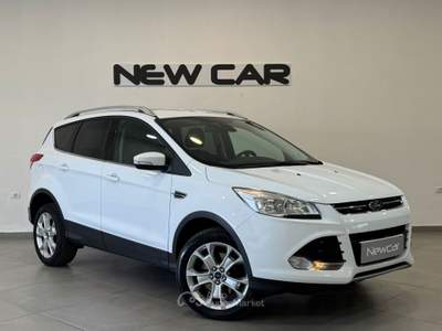Ford Kuga 2.0 TDCi 150CV Powershift 4AWD Titanium Bianco usata Caresanablot