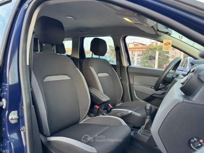 Dacia Duster Duster 1.6 SCe 4x2 Essential Blu/Azzurro usata San Giuseppe Vesuviano