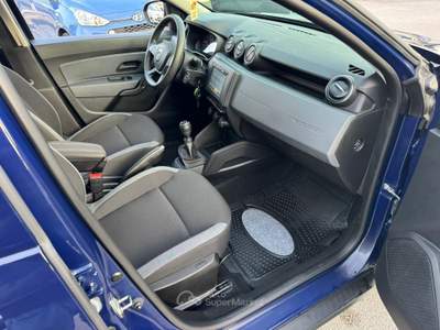 Dacia Duster Duster 1.6 SCe 4x2 Essential Blu/Azzurro usata San Giuseppe Vesuviano