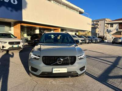 Volvo XC40 XC40 1.5 t3 R-design 163cv auto my21 - VETTURA IN CONTO VENDITA Grigio usata Rimini