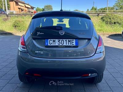 Lancia Ypsilon 1.0 FireFly 70cv Hybrid Silver Plus PROMO Grigio usata Pavia