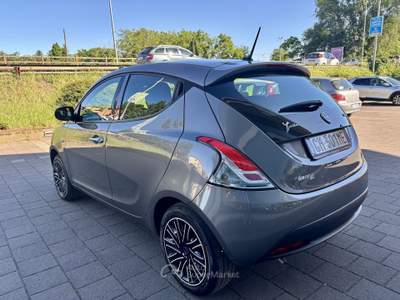 Lancia Ypsilon 1.0 FireFly 70cv Hybrid Silver Plus PROMO Grigio usata Pavia