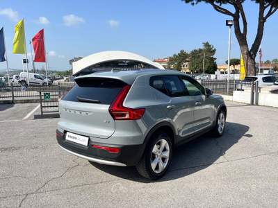 Volvo XC40 XC40 2.0 b3 Core auto Grigio usata Rimini