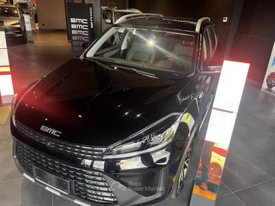 EMC Sei Sei 1.5 A/T GPL Nero usata Lucca