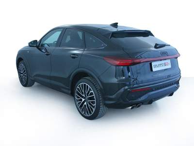 Audi Q5 TDI 204cv quattro S tronic S Line Edition Tetto panoramico in vetro/ Cerchi in lega da 21'' Audi Sport con design S/Assetto Sportivo Nero usata Feltre
