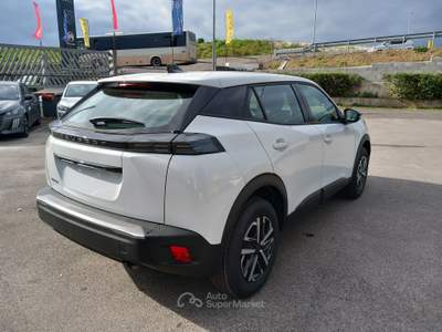 Peugeot 2008 PureTech 100 S&S Style Nero usata Lucca