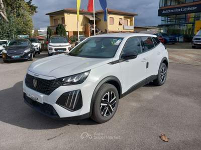 Peugeot 2008 PureTech 100 S&S Style Nero usata Lucca