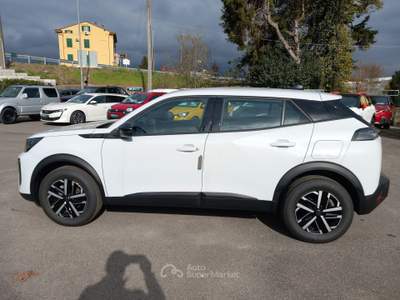 Peugeot 2008 PureTech 100 S&S Style Nero usata Lucca
