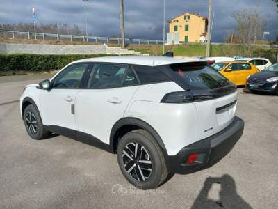 Peugeot 2008 PureTech 100 S&S Style Nero usata Lucca
