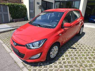 Hyundai i20 i20 5p 1.2 Comfort *OK NEO* Rosso usata LISSONE
