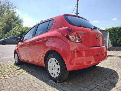 Hyundai i20 i20 5p 1.2 Comfort *OK NEO* Rosso usata LISSONE