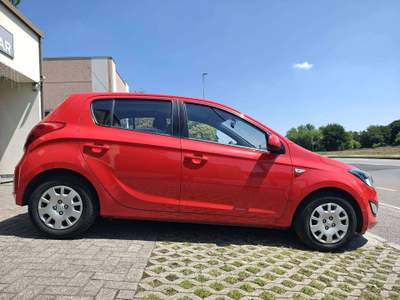 Hyundai i20 i20 5p 1.2 Comfort *OK NEO* Rosso usata LISSONE