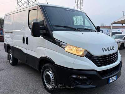 Iveco Daily 35S12V 2.3 HPT PC-TN Bianco usata Torino
