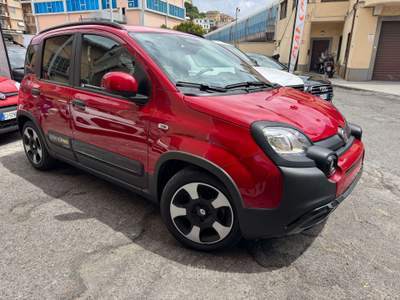 Fiat Panda Pandina Cross 1.0 firefly hybrid s Rosso usata Genova