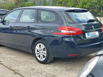 Peugeot 308 ALLURE 1.5D 120cv EAT6  ANDROID/CARPLAY SENS PARK Nero usata Roma