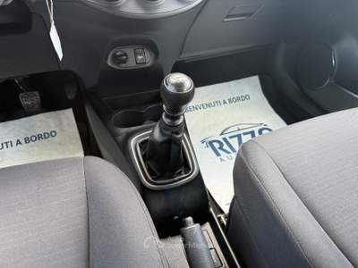 Toyota Yaris 90CV 5 porte Lounge Grigio usata Mesagne