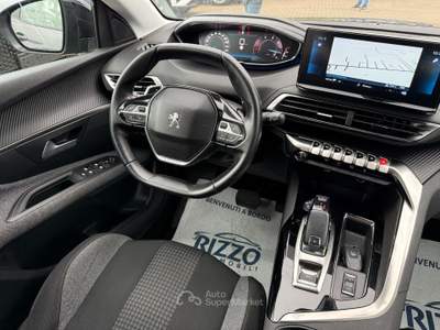 Peugeot 3008 S&S EAT8 Allure Grigio usata Mesagne