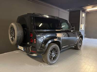 Land Rover Defender 200 CV AWD Auto HSE Nero usata Bruino