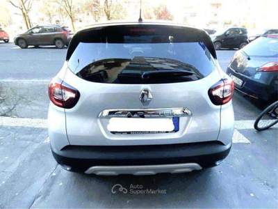 Renault Captur Captur I 1.3 tce automatica 150cv edc fap nav Argento usata Milano
