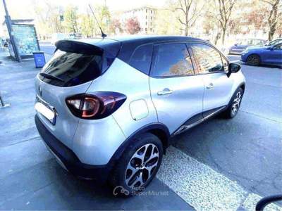 Renault Captur Captur I 1.3 tce automatica 150cv edc fap nav Argento usata Milano