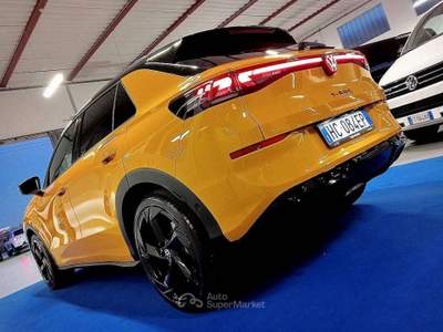 Volkswagen T-Roc 1.5 TSI 150cv RLINE 20" BICOLOR MATRIX PRONTA CONS Giallo usata Creazzo