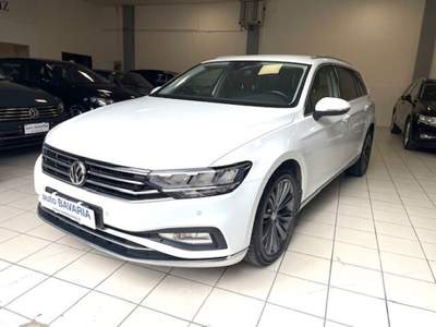 Volkswagen Passat Variant 2.0 TDI SCR EVO DSG Executive Bianco usata Modena