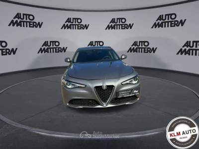 Alfa Romeo Giulia 2.0 Turbo 200 CV AT8 Executive Grigio usata Roma