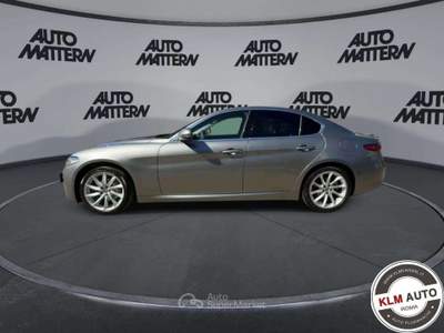 Alfa Romeo Giulia 2.0 Turbo 200 CV AT8 Executive Grigio usata Roma