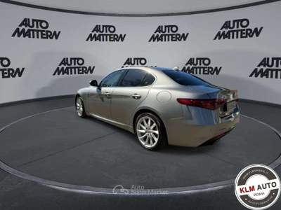 Alfa Romeo Giulia 2.0 Turbo 200 CV AT8 Executive Grigio usata Roma