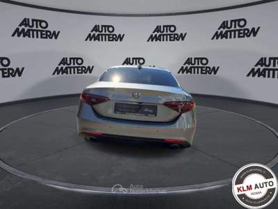Alfa Romeo Giulia 2.0 Turbo 200 CV AT8 Executive Grigio usata Roma