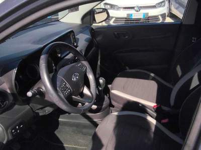 Hyundai i10 Hyundai i10 solo 29000km Grigio usata Pontedera