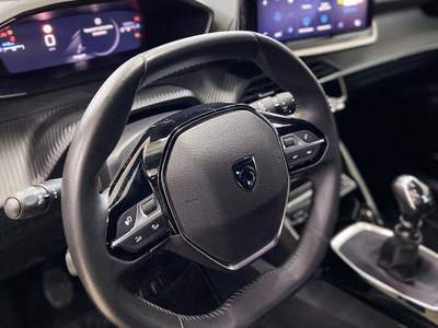 Peugeot 2008 S&S Allure Nero usata San Felice a Cancello