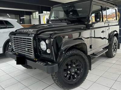 Land Rover Defender Land Rover Defender 90 2.2 td SW SE Nero usata Napoli