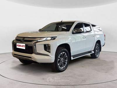 Mitsubishi L200 150cv Bianco usata Milano