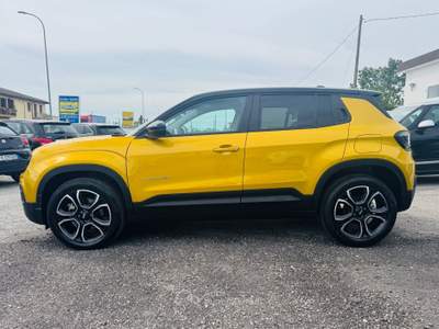 Jeep Avenger 110 CV MHEV Summit Oro usata Comacchio
