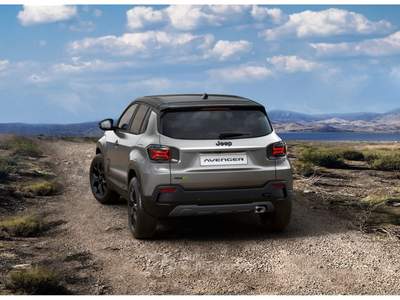 Jeep Avenger JEEP AVENGER 1.2 E-HYBRID 4XE OVERLAND 145CV Avenger 1.2 e-hybrid 4xe Overland 145cv Grigio usata Roma