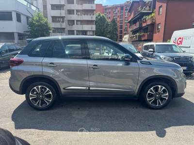 Suzuki Vitara 1.5 140V Hybrid A/T Starview Grigio usata Milano