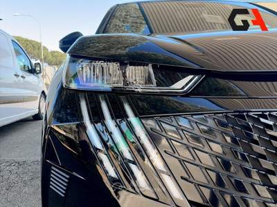 Peugeot 3008 Hybrid 136 Allure e-DCS 6 Bianco usata Ercolano