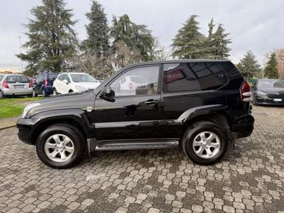 Toyota Land Cruiser 16V cat 3 porte aut. Executive Nero usata Calestano