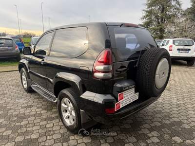 Toyota Land Cruiser 16V cat 3 porte aut. Executive Nero usata Calestano