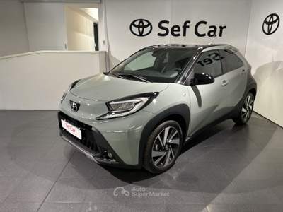 Toyota Aygo X 1.0 72 CV 5 porte Lounge S-CVT Verde usata Milano