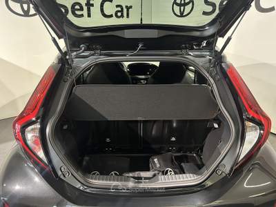 Toyota Aygo X 1.0 72 CV 5 porte Lounge S-CVT Verde usata Milano