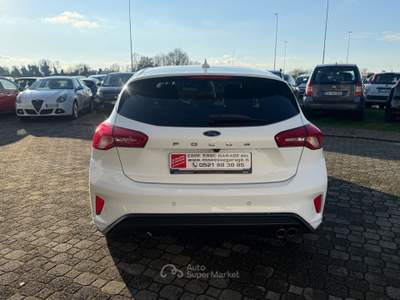 Ford Focus 1.0 - 125 CV 5p. ST-Line Bianco usata Calestano