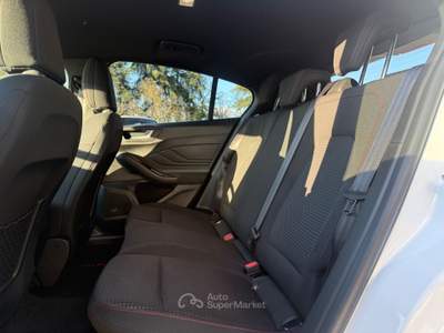 Ford Focus 1.0 - 125 CV 5p. ST-Line Bianco usata Calestano