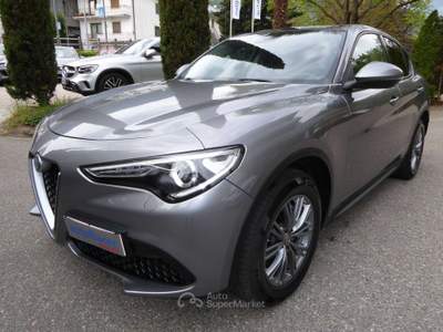 Alfa Romeo Stelvio Stelvio 2017 2.2  Business Q4 190cv *4X4*ACC*NAVI* Grigio usata Lagundo